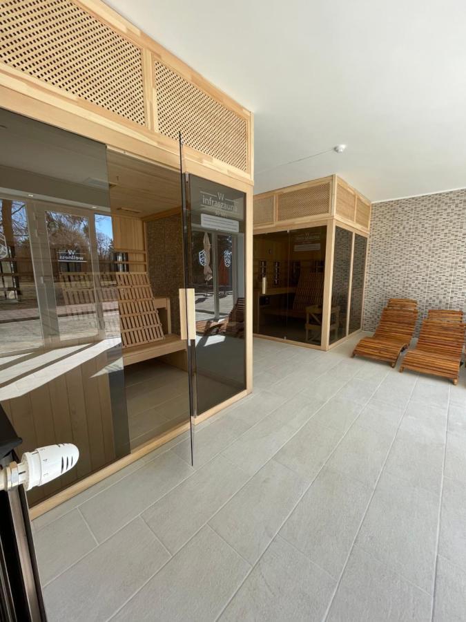 Oereg-To Youth Hostel Тата Экстерьер фото